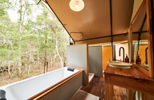 Woollamia Hotel | Paperbark Camp