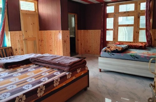 Tosh House | Paradise Homestay Tosh
