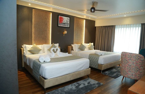 Alwaye Hotel | Paramount Residency