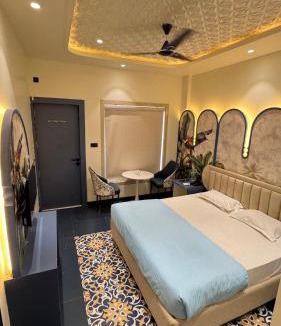 Dindori Hotel | Parijat nx cottages & Stays