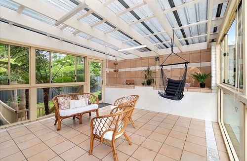 Surf Beach House | Park and Relax