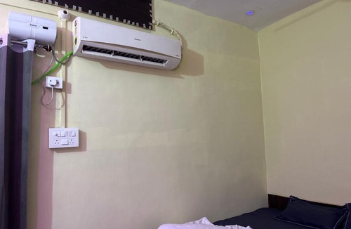Charkhari Hotel | Parliament hotel & restaurant