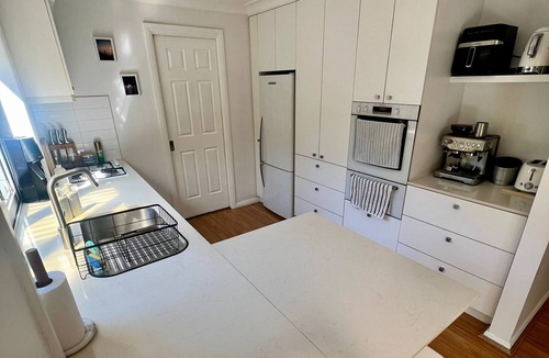 Brookvale House | Peaceful Family Home in Brookvale for mid-term rental