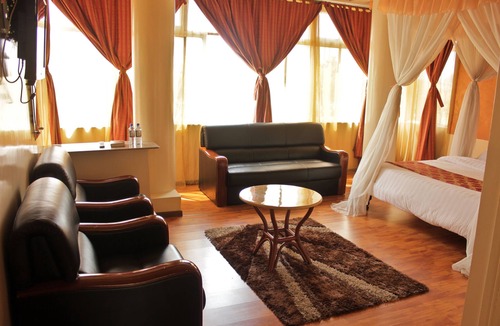 Ngara West Hotel | Pearl Palace Hotel
