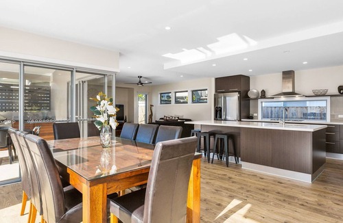 Casuarina House | Pebbles at Casuarina Beach - Large Family Home with Pool Near Beach