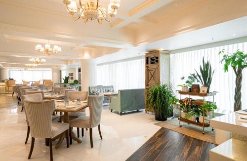 Sakinaka Hotel | Peninsula Grand