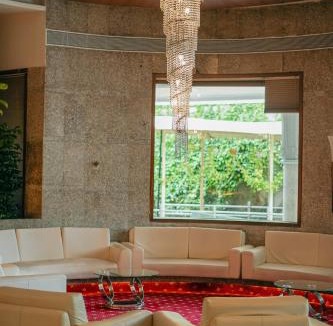 Sakinaka Hotel | Peninsula Grand
