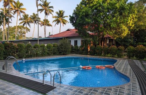 Devikolam Resort | Peninsular wood Resort