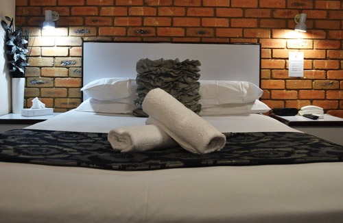 Shepparton South Hotel | Peppermill Inn