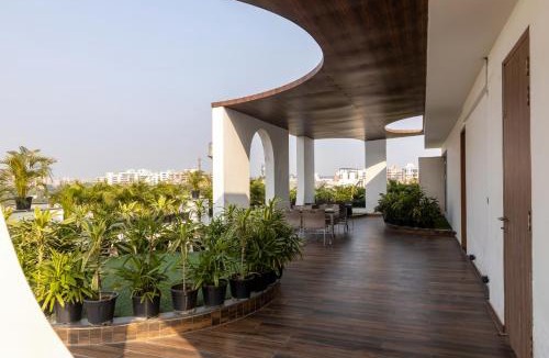 Gurugram Bed & Breakfast | Perch Casa Feliz- Golf Course Road