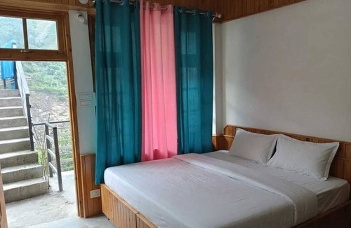Mohal House | Perfect 6-bedroom in a house with relaxed atmosphere