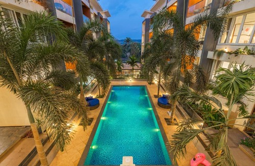 Marra Hotel | PerfectStayz Carnival