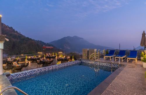 Bhagtpura Hotel | Perfectstayz Luxe kapilaz - Jacuzzi rooms