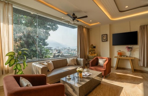Tapovan Hotel | Perfectstayz Premium Pinaaki Rooftop cafe with Ganges view