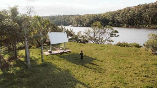 Mundamia House | Picturesque Barn located on the Shoalhaven River