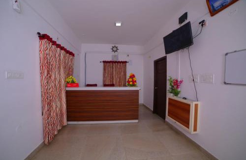 Devikolam Hotel | Pine Tree Munnar