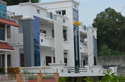 Ooty Hotel | Pinehill Suites