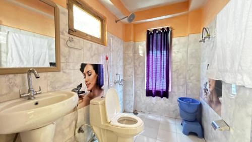 Jibhi Hotel | PineNest Cottages & Cafe