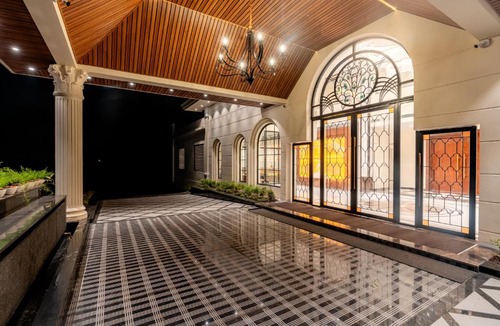 Ujjain Hotel | Playotel Premier, Ujjain