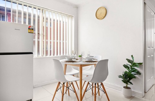 Parramatta Apartment | Polished 2-Bed Unit in the Heart of Parramatta