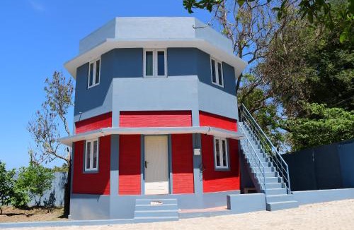 Cuddalore-Puducherry Administrative Boundary House | Pondicherry Greenfields-Farm Stay-Villa-Swimming pool