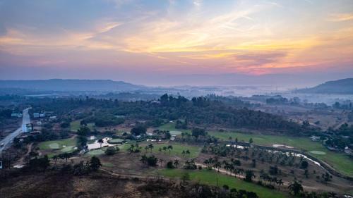 Khalapur Resort | Pool Villas by Baya Resorts - Karjat