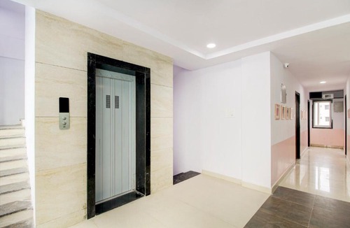 Hyderabad Hotel | POP HOME 79924 Pramod Prime Homes