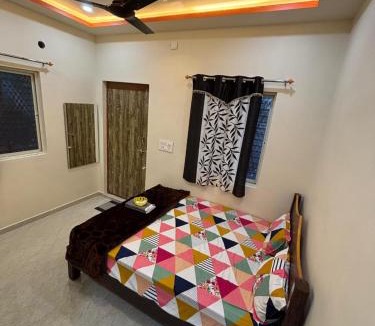 Kamalapur House | Prajju Homestay Hampi