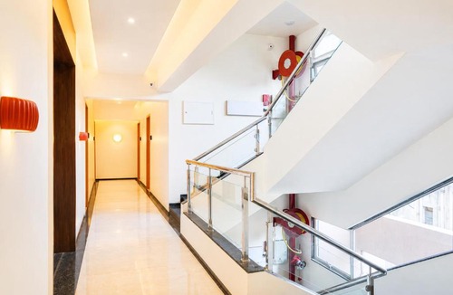 Haridwar House | PREMIUM HOTEL HARIDWAR K P - Near Mansa Mata Temple and Railway Station Haridwar - Fully Air conditioned - Free Wifi and Parking Facilities - Best FAMILY HOTEL IN HARIDWAR