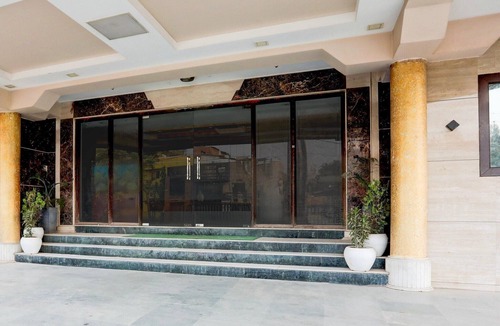 Gwalior House | PremiumHotel Shelter