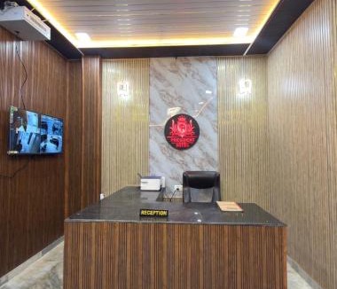 Karchana Hotel | President Hotel