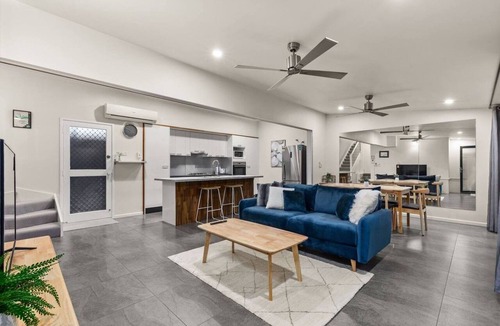 Spring Hill House | Private 2BR Villa | Minutes from Brisbane CBD
