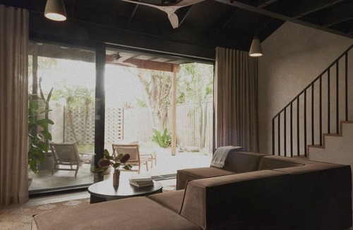 Suffolk Park Apartment | Private Beachside Luxe - Loft Studio Byron Bay with King Bed