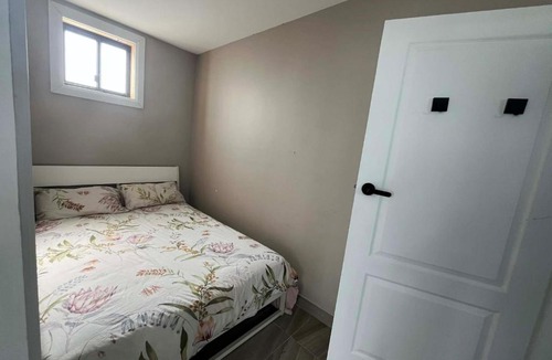 Brighton-le-Sands Apartment | Private Granny Flat 2BR near Airport and Popular Beach