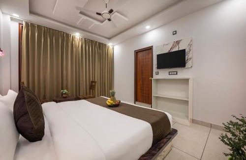 Kasauli Hotel | - Pure Veg Food