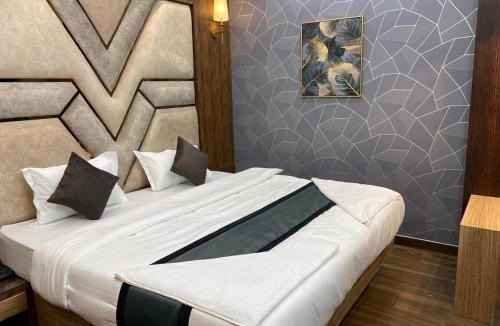 Khattalwada Hotel | purnima international