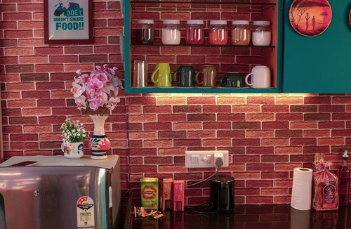 Jaipur Apartment | Purple Door Apt| Central Jaipur 2BHK w sunset view