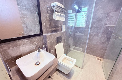 Khalapur Hotel | PURPLE LOTUS SUITES