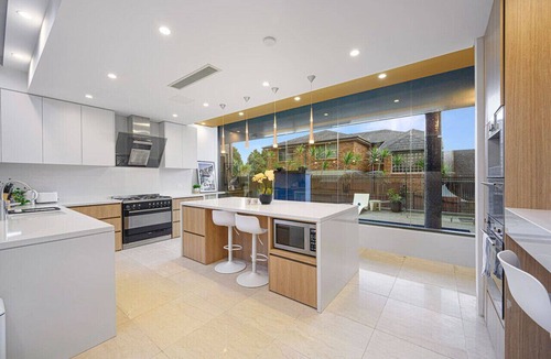 Putney House | Putney · Brand New Luxury House | Pool & Waterview