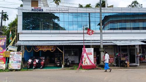 Karukutty Cabin | Pynadath Square