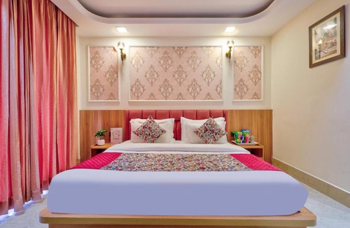 DLF Phase 5 Hotel | Qotel Siganture "Formerly Aatithyam Residency" - Golf Course Road