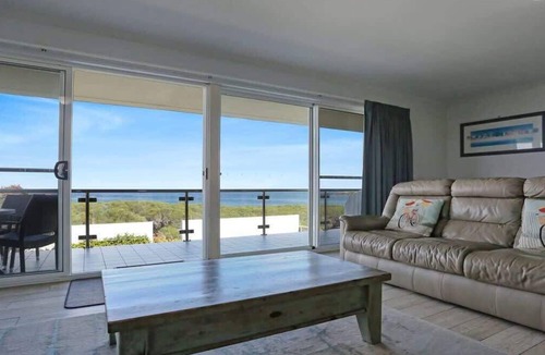 Tura Beach Apartment | Quarterdeck 3