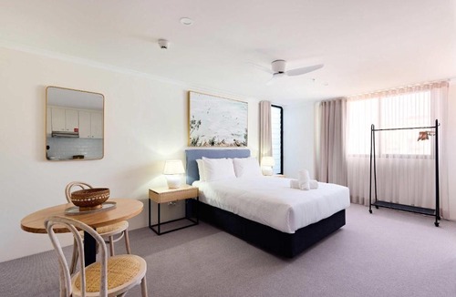 Manly Apartment | Queen Studios at Manly - 3min walk to Corso & Manly Beach