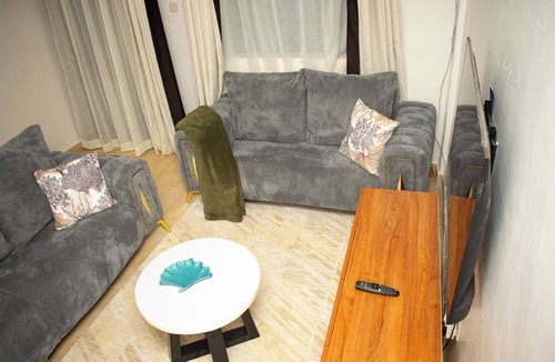 Eldoret Apartment | Quiet 1-BR Eldoret Apt close to Rupa's Mall, Fast Wi-Fi, Parking & Self Check-In