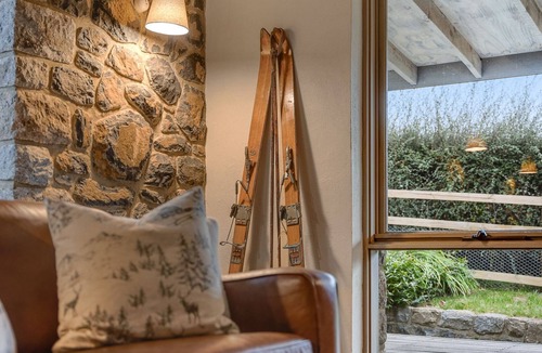 Berridale House | Quigtoo Cottage - Beautiful 4BR Stone Cottage l WiFi l Bath l Garden