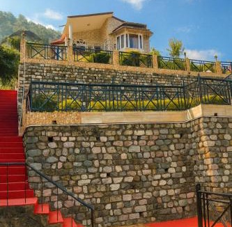 Bhimtal Villa | RaahgirStays The Lake Nest