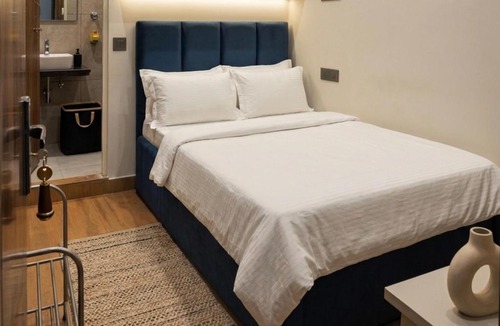 Mathura Hotel | RADHA Homestay