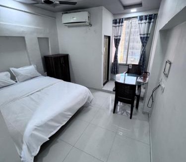 Surat House | Radha Krishna Guest House