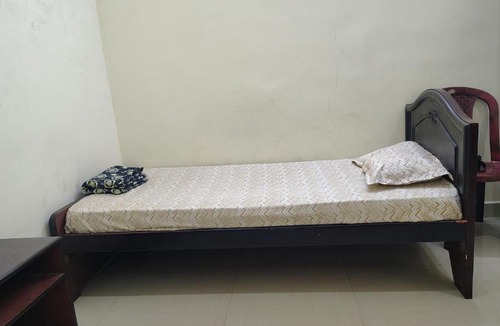Srirangam Hotel | Radhe Krishna Guest House