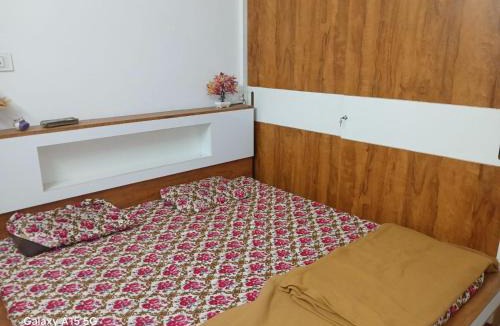 Dwarka House | Radhe Radhe Homestay